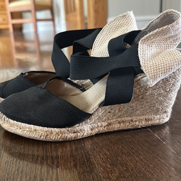 WEDGE SANDALS - Picture 2 of 3